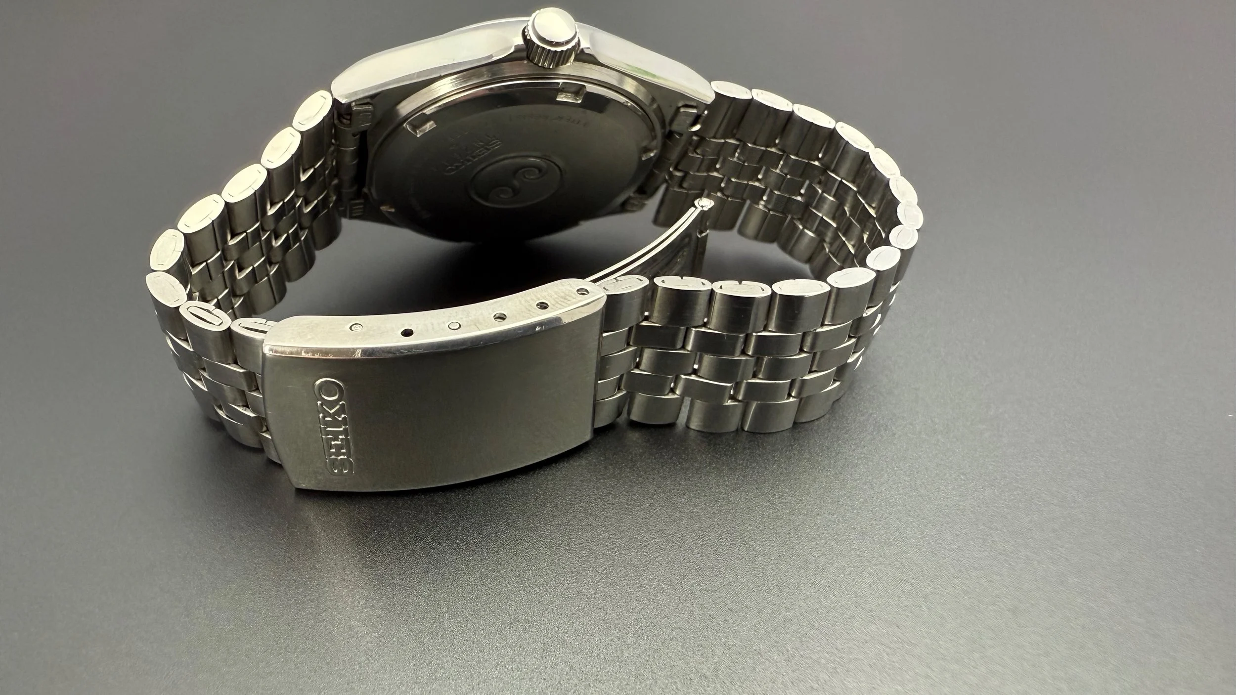 Seiko Silverwave 8229-7000 PWF038 — VintageSeikos.NL Seiko Silverwave 8229-7000 PWF038 — VintageSeikos.NL